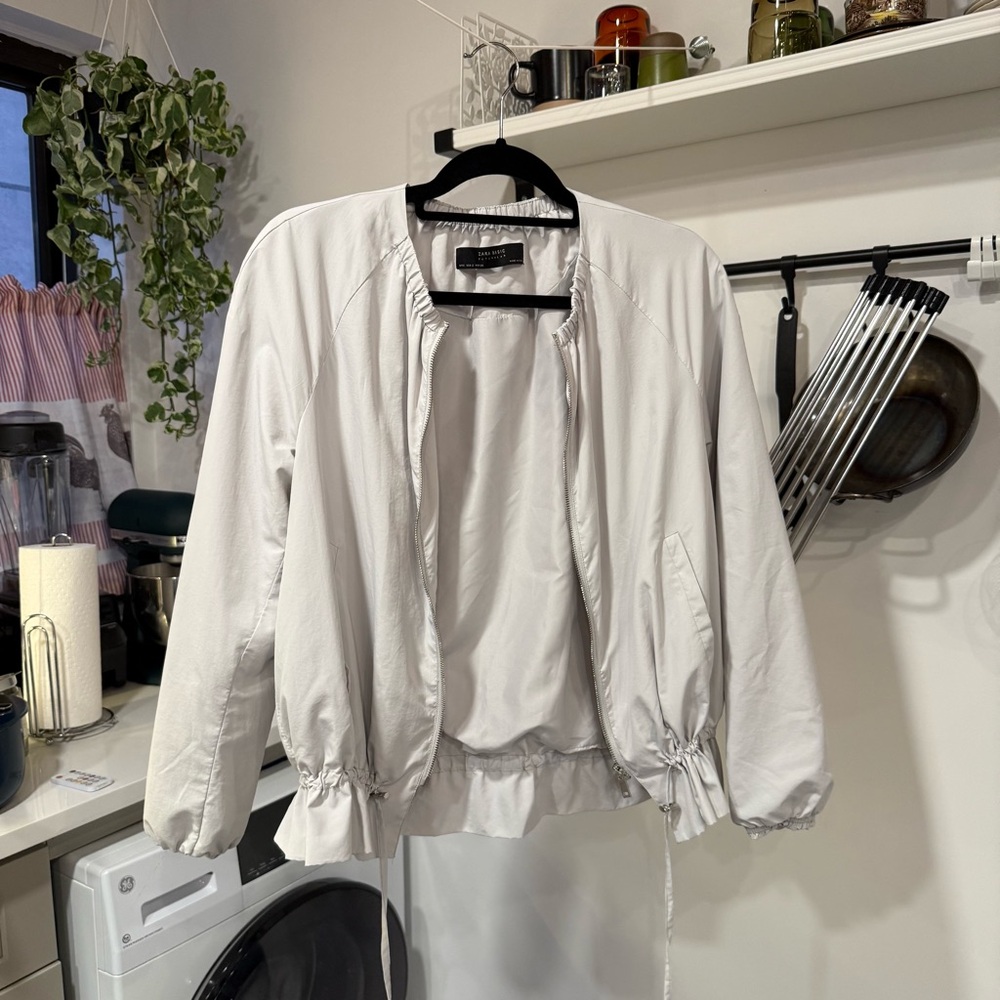 Zara Light Spring Bomber Jacket